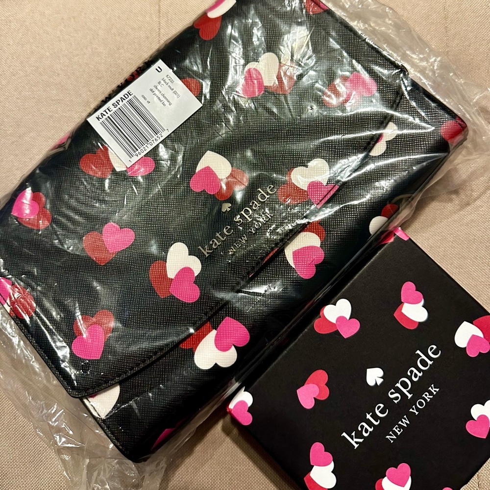 *SOLD* on Ⓜ️ Kate Spade Flutter Hearts purse
